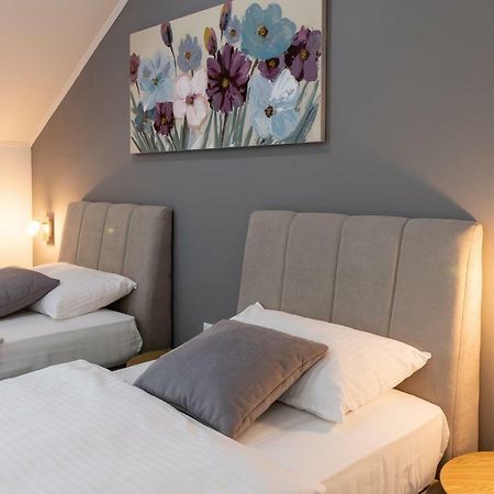 Apartmani Gundulic Osijek Exterior foto